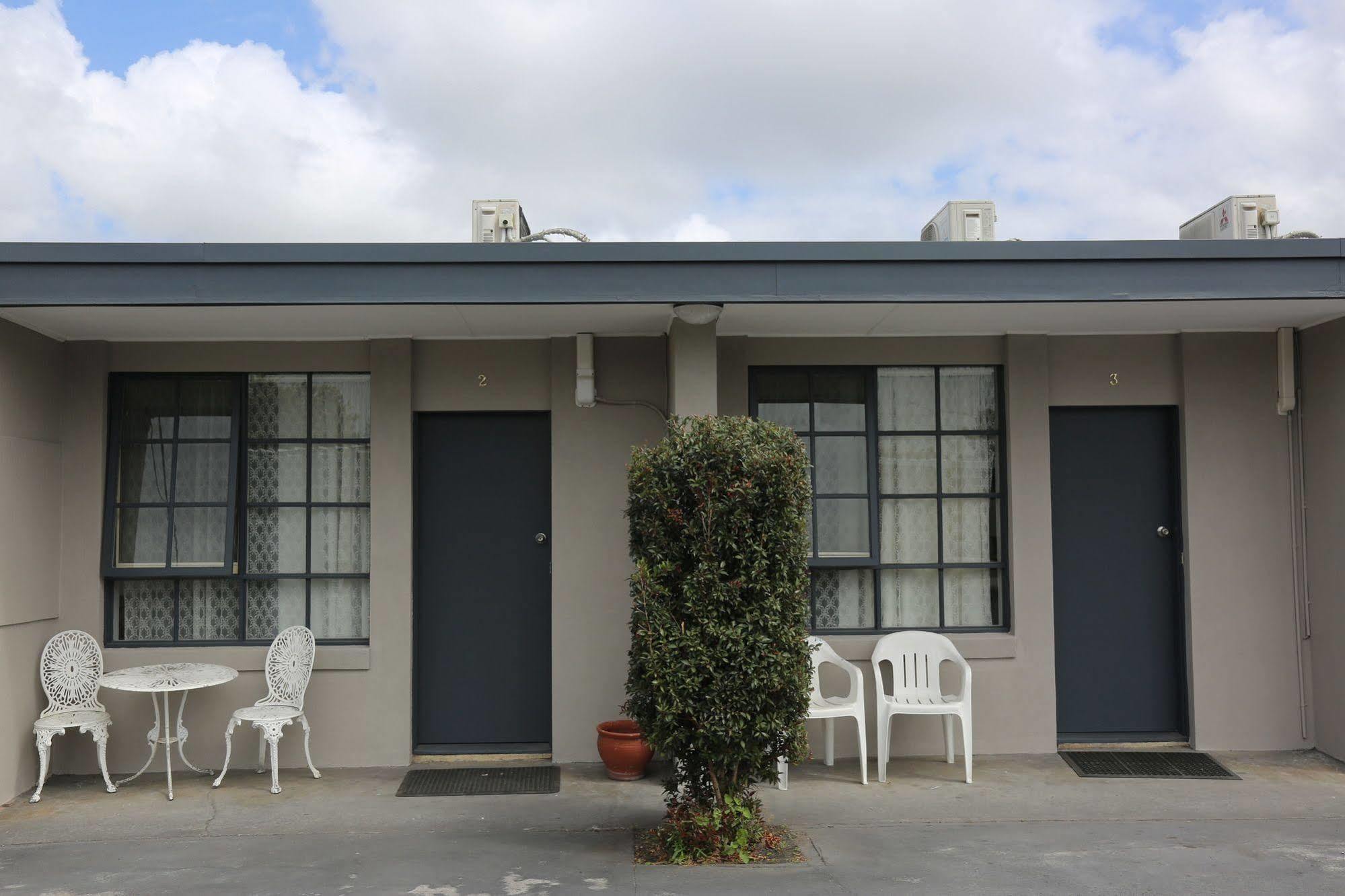 Beaconsfield Lodge Motel Exterior photo