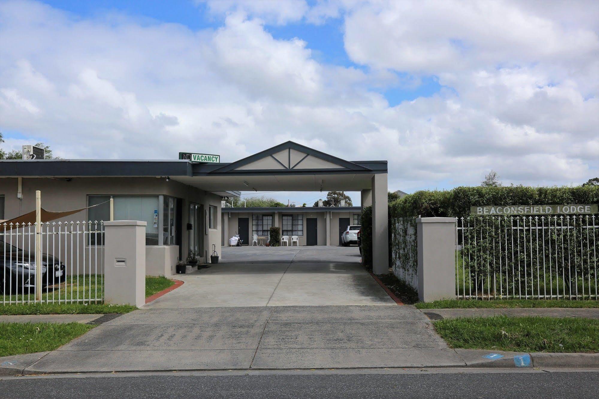Beaconsfield Lodge Motel Exterior photo